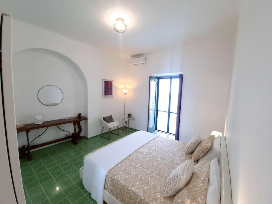 Casa Intiso - Two Double Bedroom Apartment Positano Exterior foto